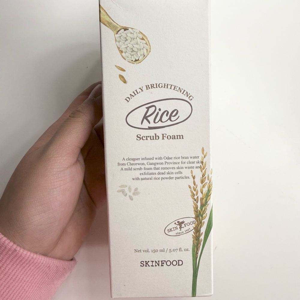 Skinfood Rice Daily Brightening Scrub Foam